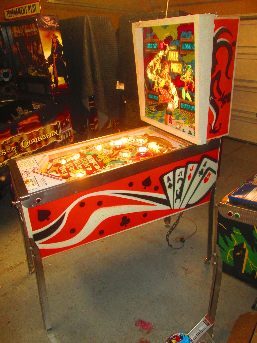 Gottlieb also produced an electro-mechanical version of Joker Poker, producing around 820 machines of that model.